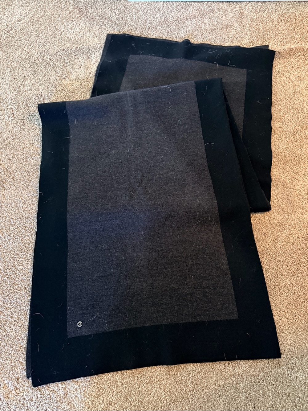 Women’s Lululemon poncho